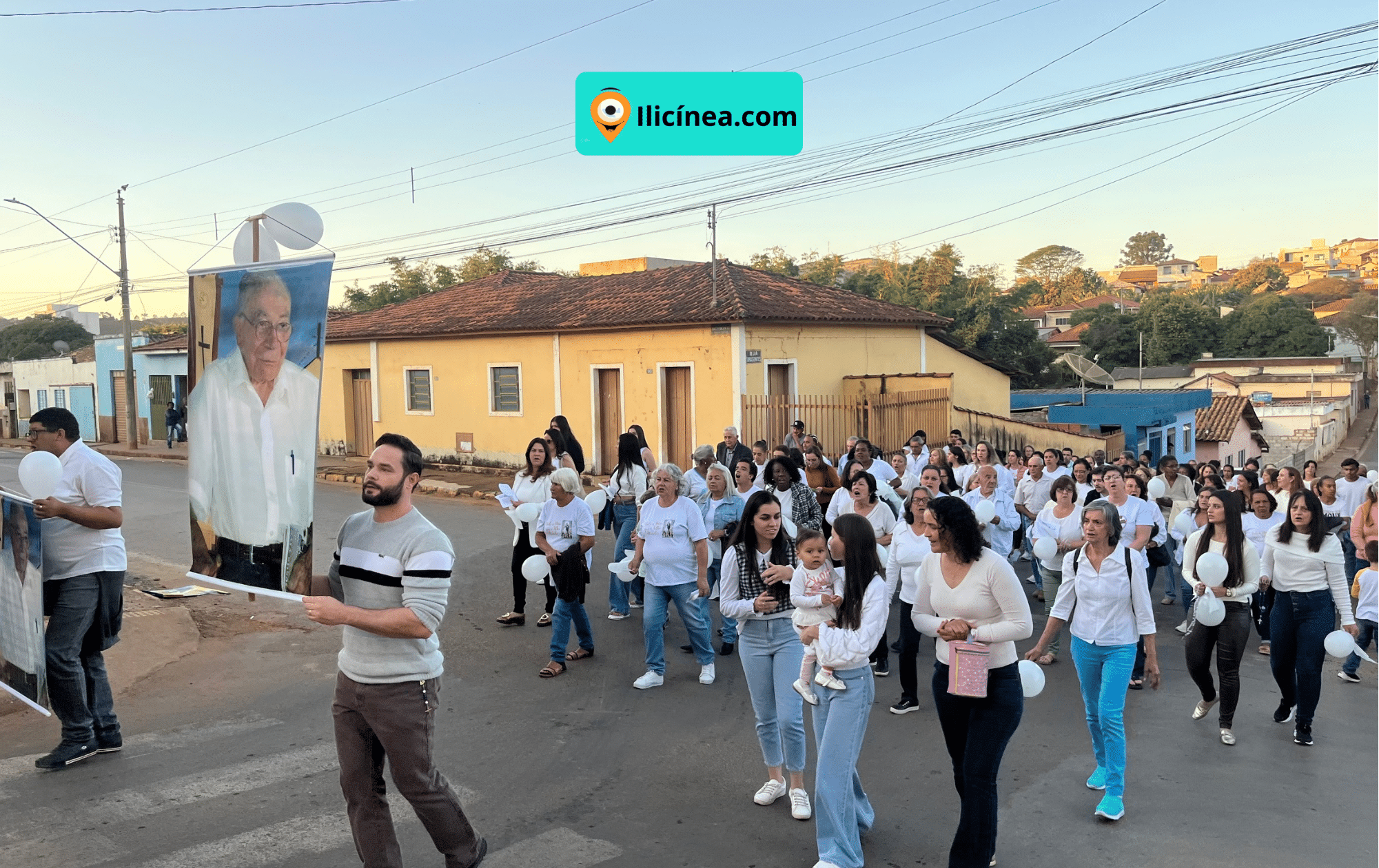 Post-para-Instagram-Nossa-Senhora-de-Fatima-Homenagem-Tradicional-Marrom